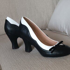 Royal Monk bl/wh vintage style heels, 6, New